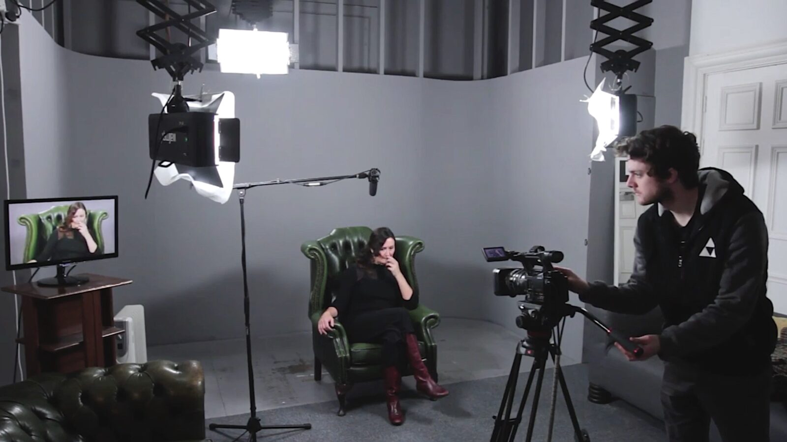 The Art of Auditioning: From Self-Tape to Set